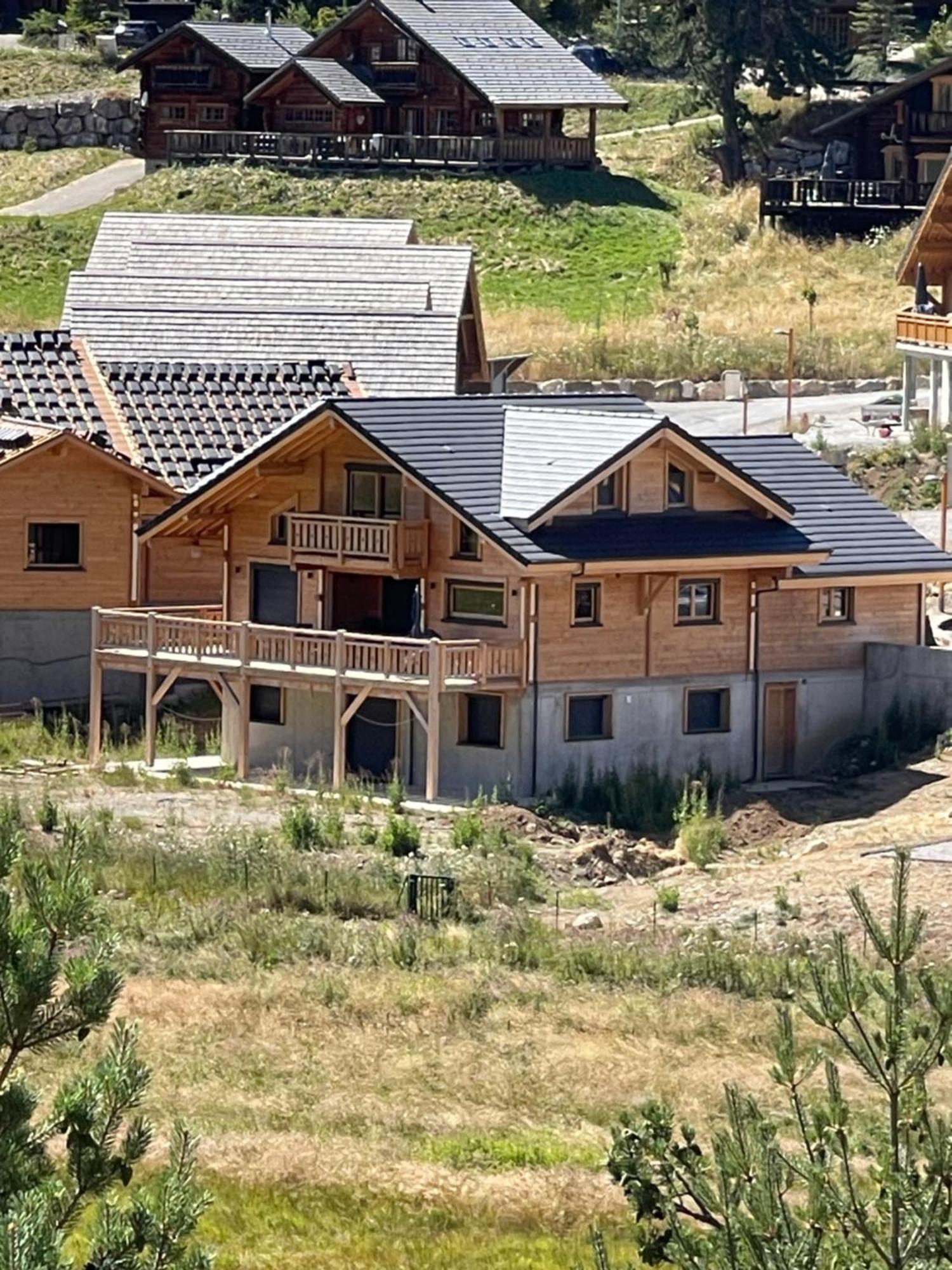 Appartement Lumineux Neuf Dans Bas De Chalet Le Douglas Ла Жу дю Луп Екстериор снимка