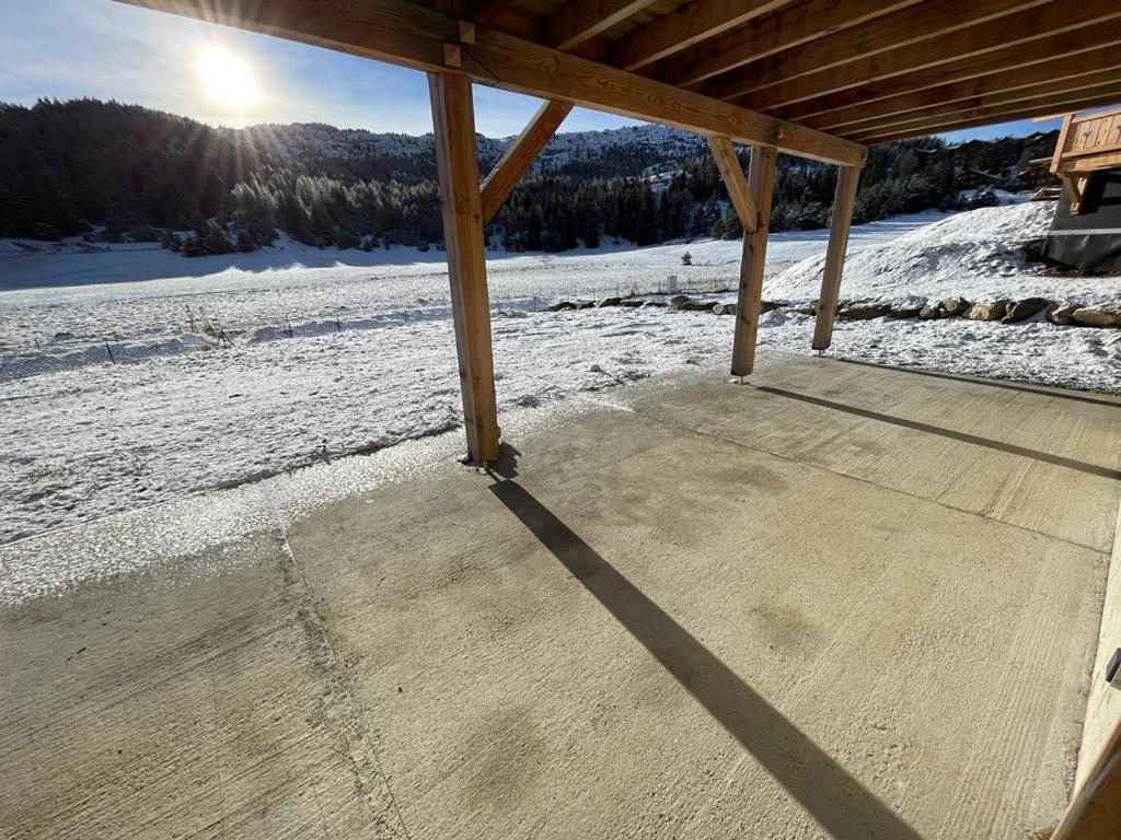 Appartement Lumineux Neuf Dans Bas De Chalet Le Douglas Ла Жу дю Луп Екстериор снимка