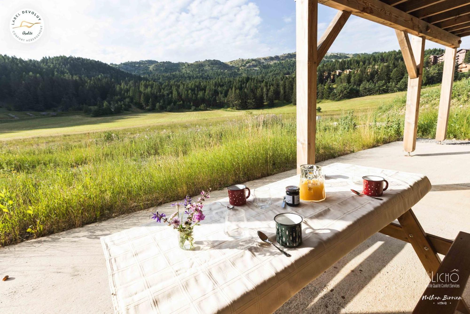 Appartement Lumineux Neuf Dans Bas De Chalet Le Douglas Ла Жу дю Луп Екстериор снимка