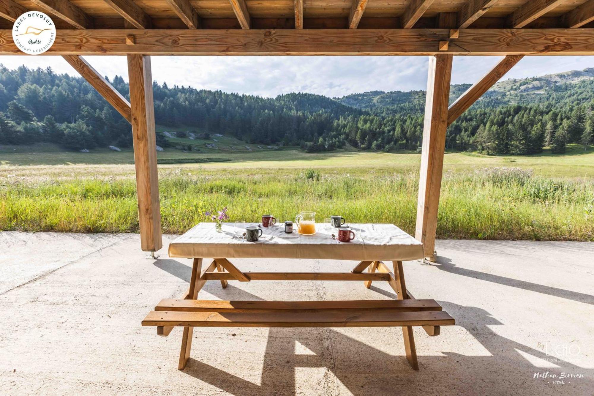 Appartement Lumineux Neuf Dans Bas De Chalet Le Douglas Ла Жу дю Луп Екстериор снимка